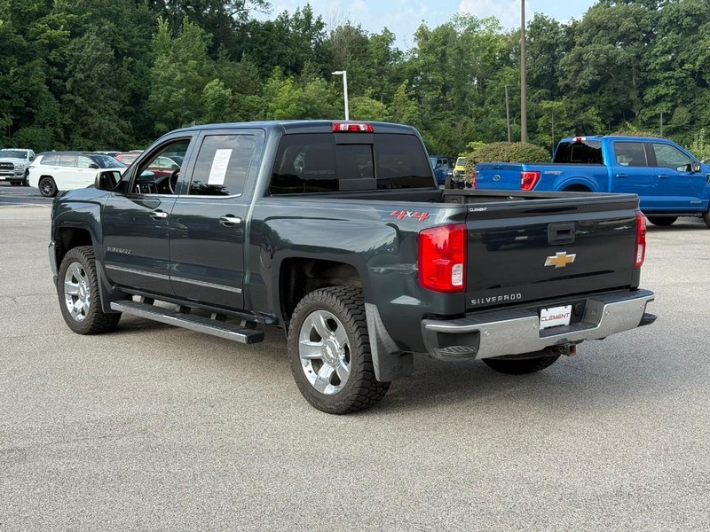 Chevrolet Silverado 1500 Vehicle Image 04
