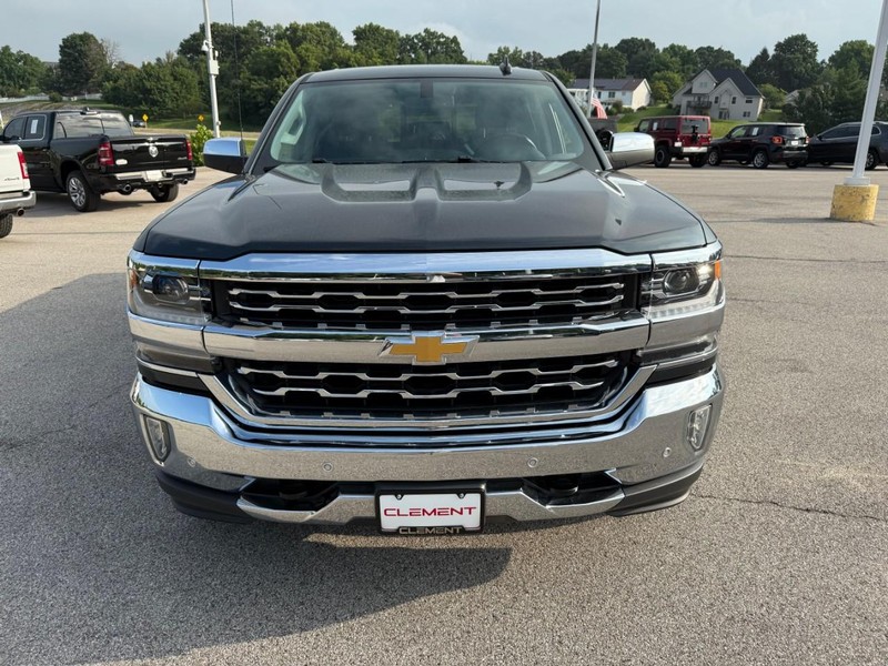 Chevrolet Silverado 1500 Vehicle Image 12