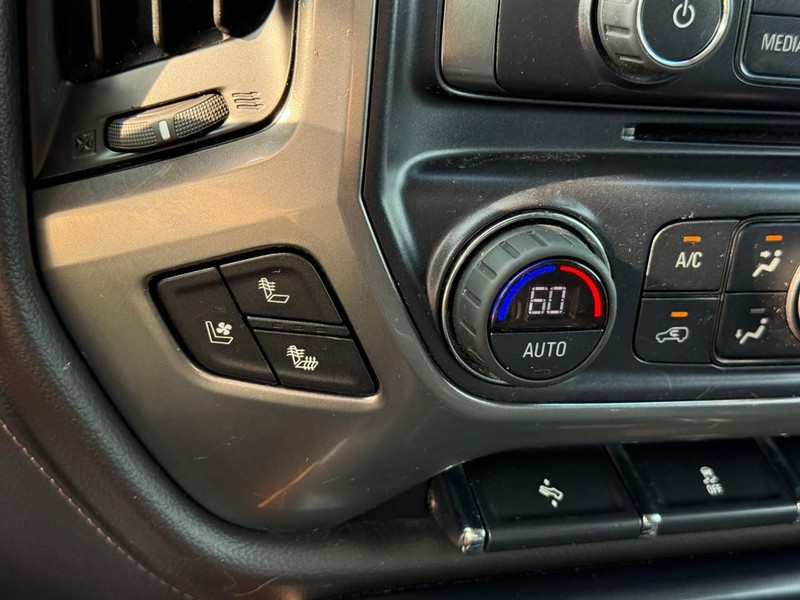 Chevrolet Silverado 1500 Vehicle Image 25