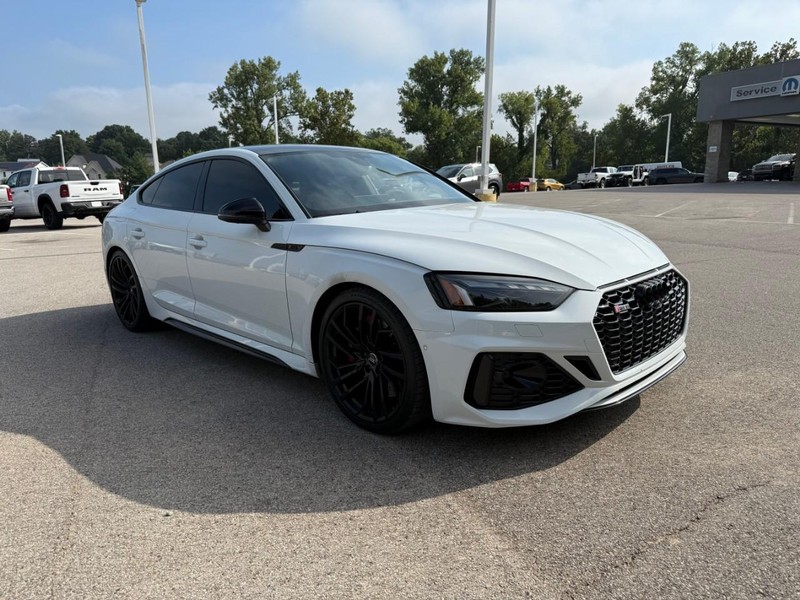 Audi RS 5 Sportback Vehicle Image 11