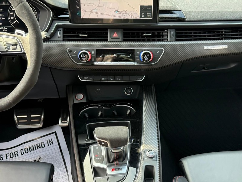 Audi RS 5 Sportback Vehicle Image 17