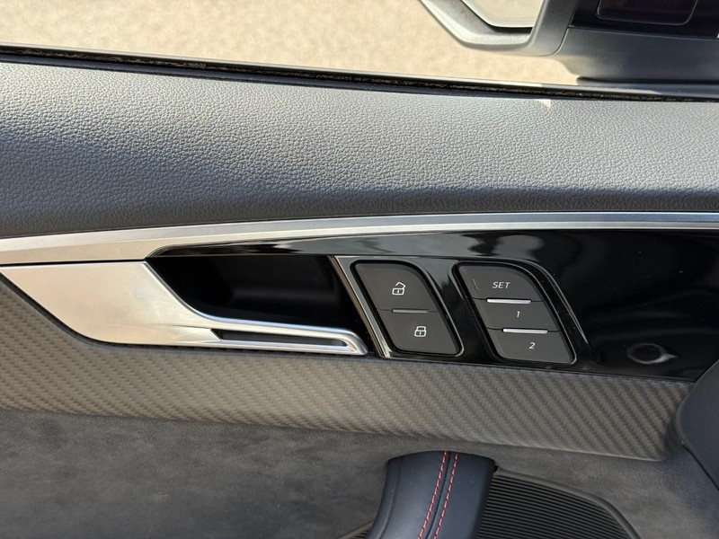 Audi RS 5 Sportback Vehicle Image 20