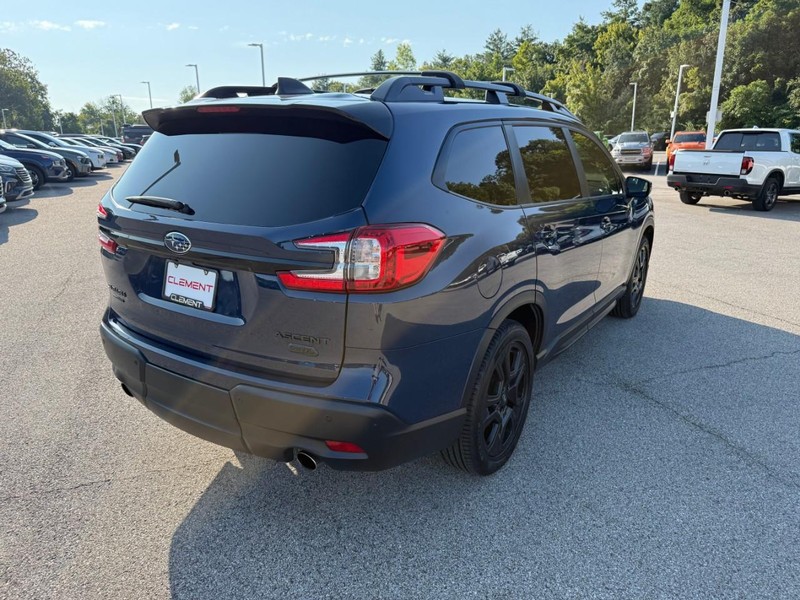 Subaru Ascent Vehicle Image 11