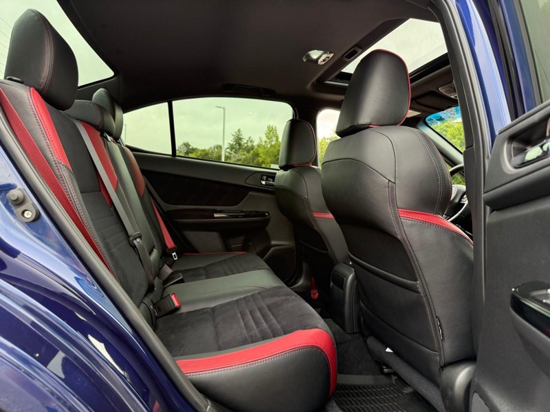 Subaru WRX Vehicle Image 12