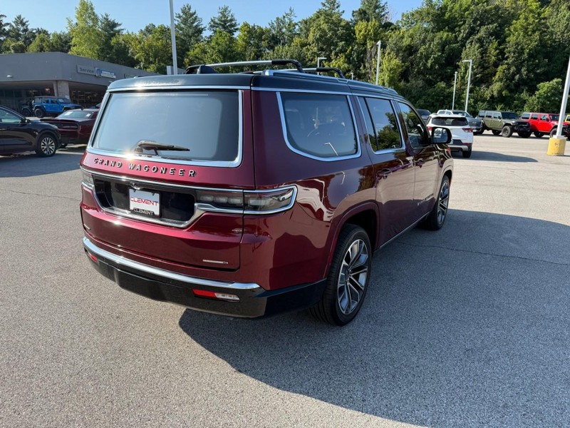 Jeep Grand Wagoneer Vehicle Image 09