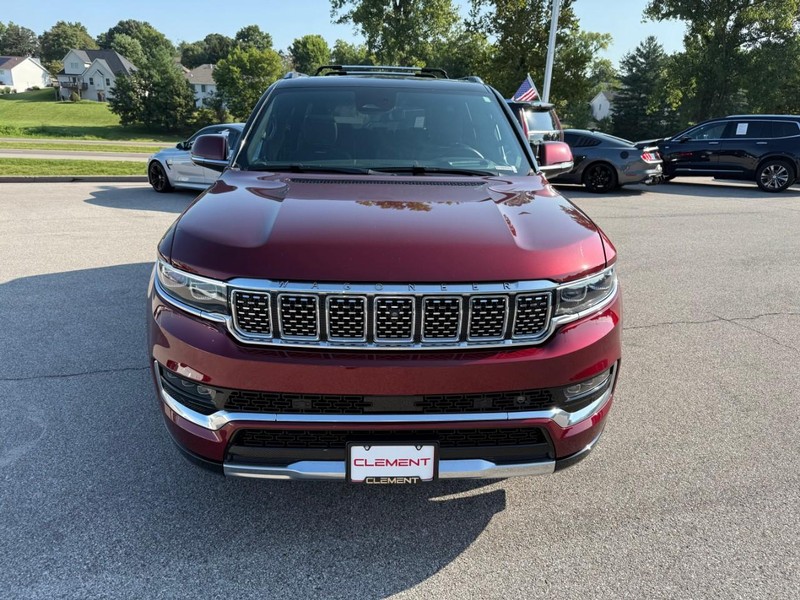 Jeep Grand Wagoneer Vehicle Image 12