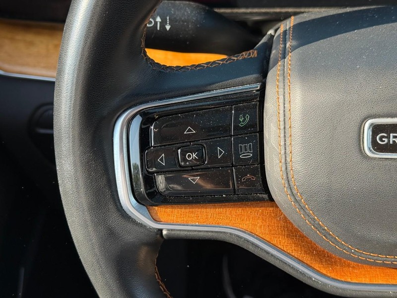 Jeep Grand Wagoneer Vehicle Image 24