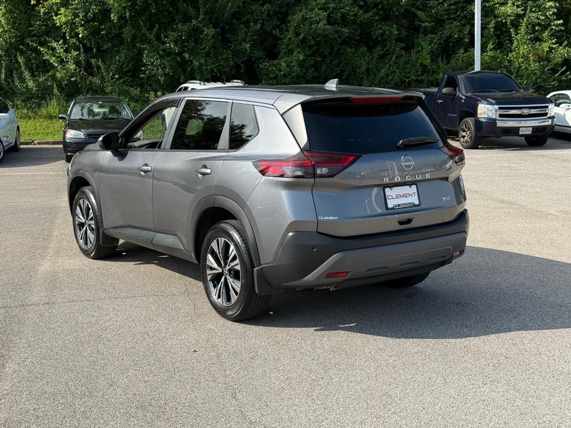 Nissan Rogue Vehicle Image 04