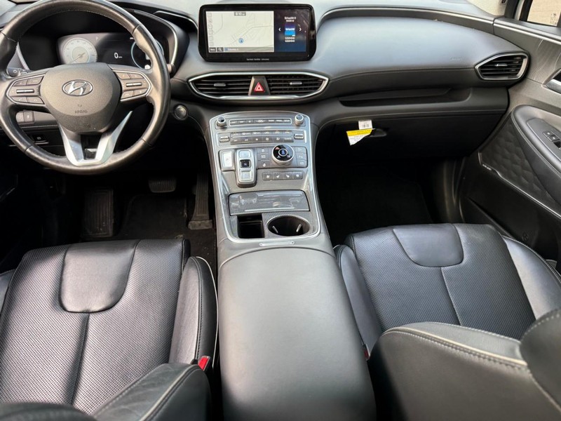 Hyundai Santa Fe Vehicle Image 15