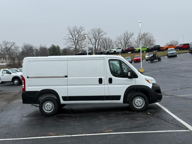 Ram ProMaster Cargo Van Vehicle Full-screen Gallery Image 2