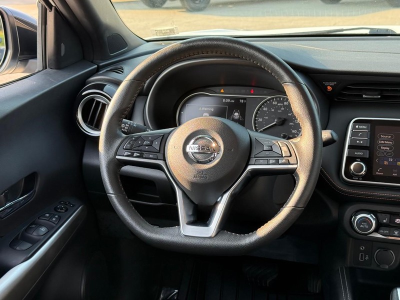 Nissan Kicks Vehicle Image 16