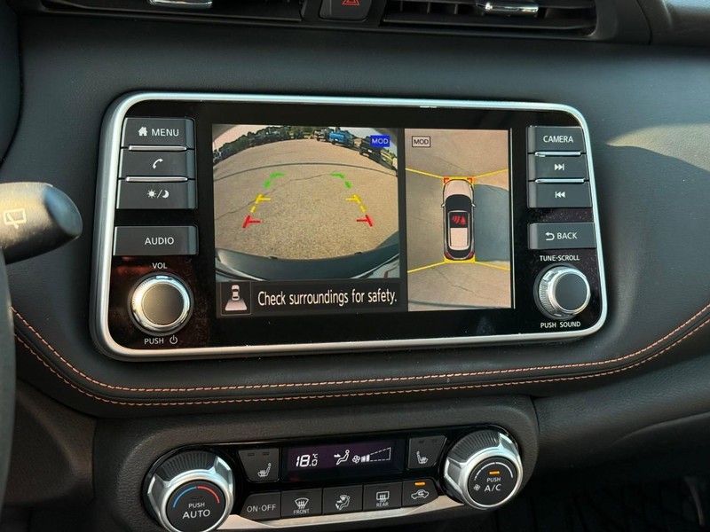 Nissan Kicks Vehicle Image 28