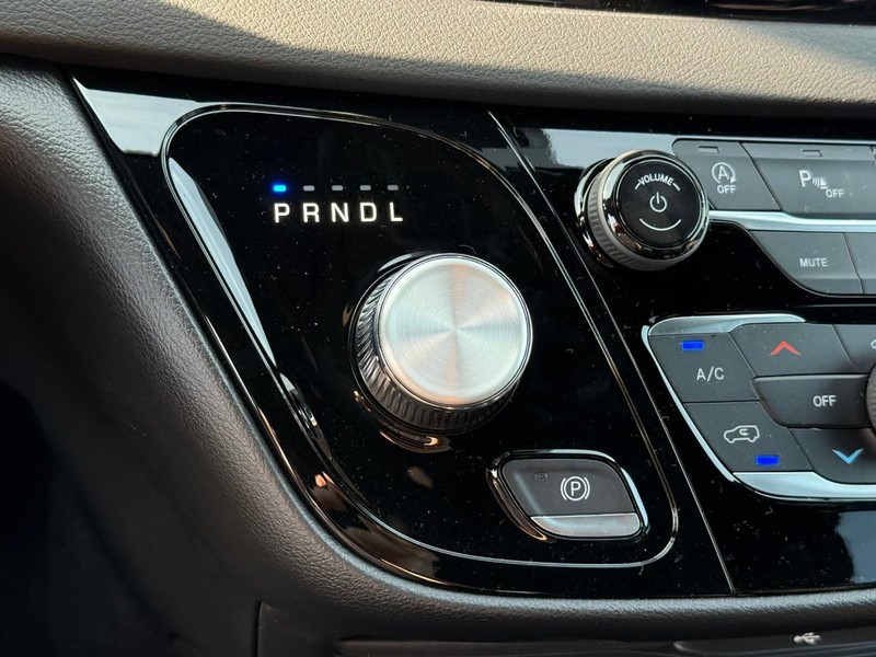 Chrysler Voyager Vehicle Image 19