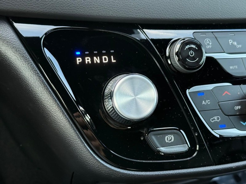 Chrysler Voyager Vehicle Image 18
