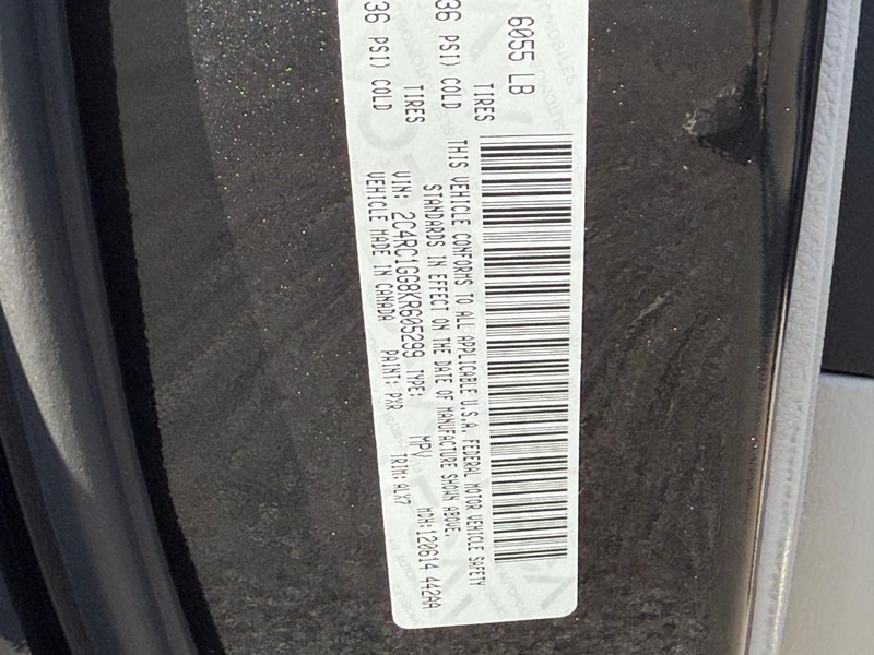 Chrysler Pacifica Vehicle Image 28