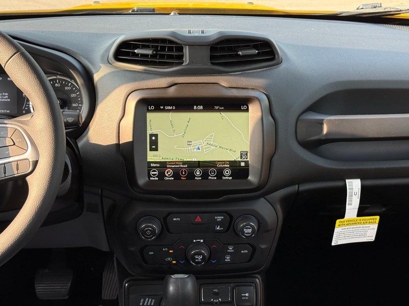 Jeep Renegade Vehicle Image 17
