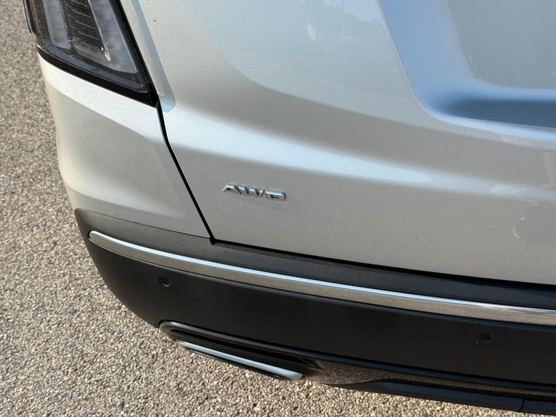 Cadillac XT5 Vehicle Image 07
