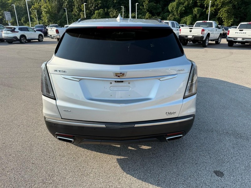 Cadillac XT5 Vehicle Image 08