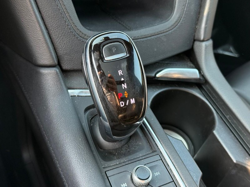 Cadillac XT5 Vehicle Image 26