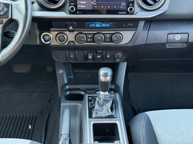 Toyota Tacoma 4WD Vehicle Image 18