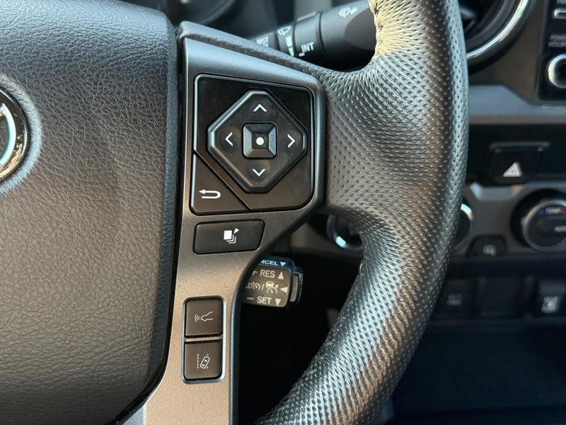 Toyota Tacoma 4WD Vehicle Image 23