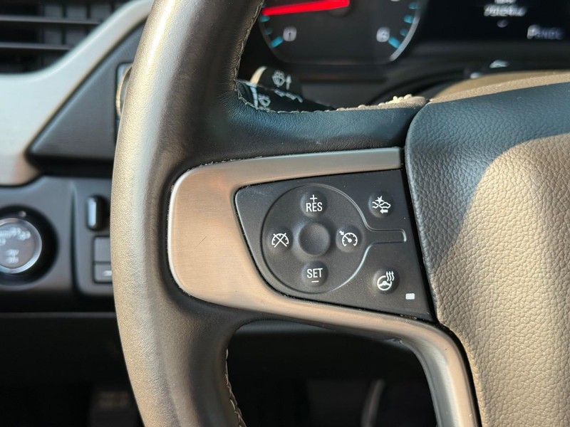 GMC Yukon Vehicle Image 25