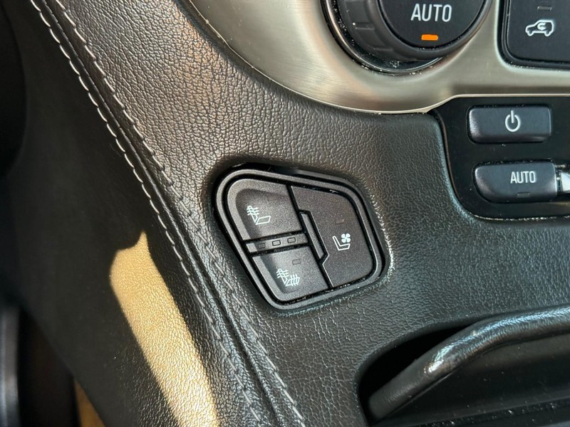 GMC Yukon Vehicle Image 29