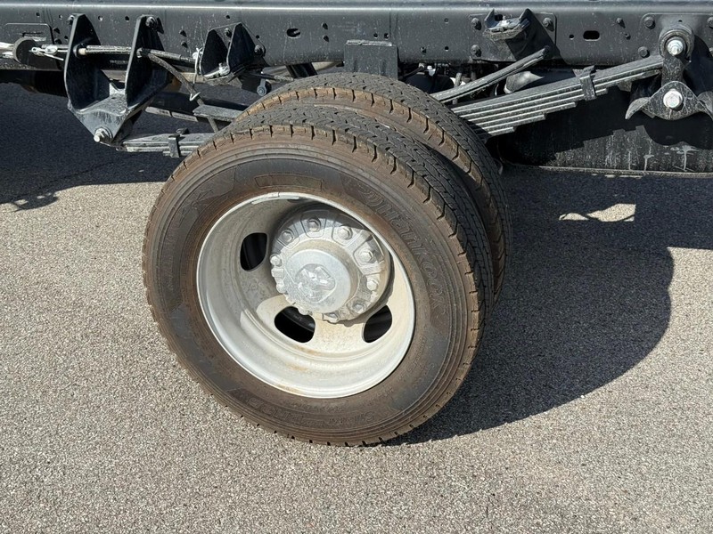Ram 5500 Chassis Cab Vehicle Image 05