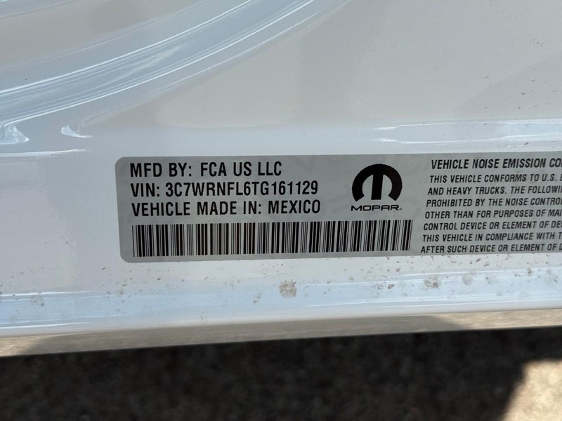 Ram 5500 Chassis Cab Vehicle Image 17