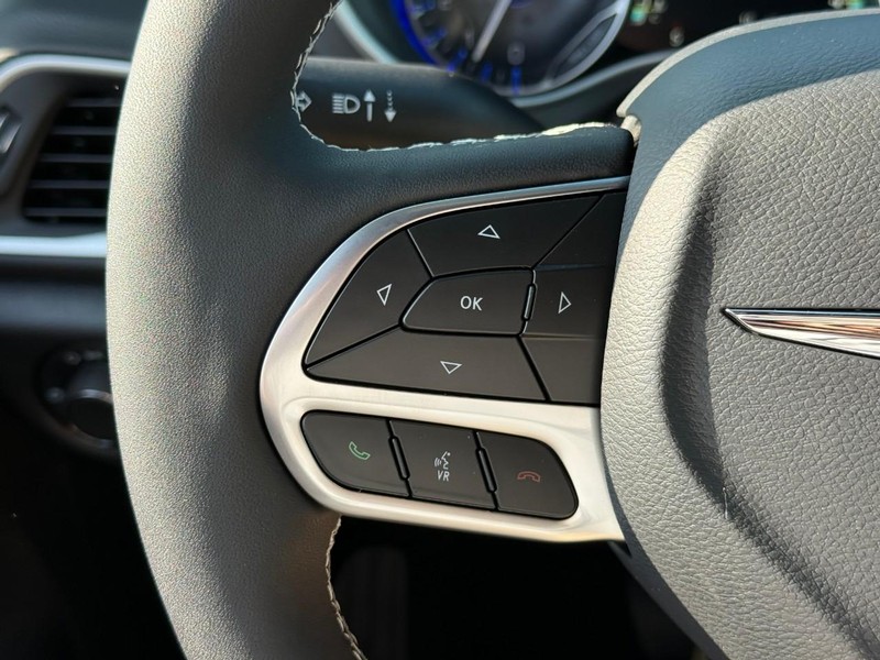 Chrysler Voyager Vehicle Image 17