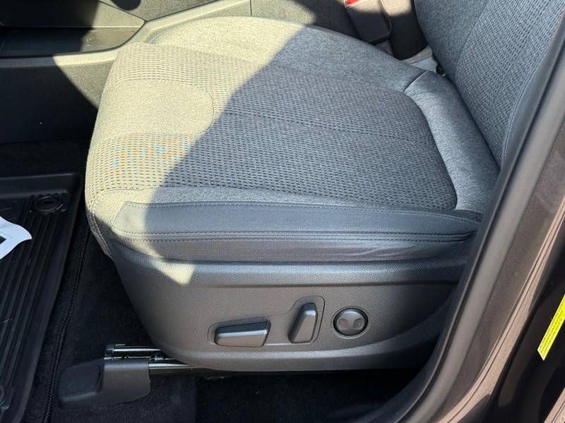 Hyundai Santa Fe Vehicle Image 20