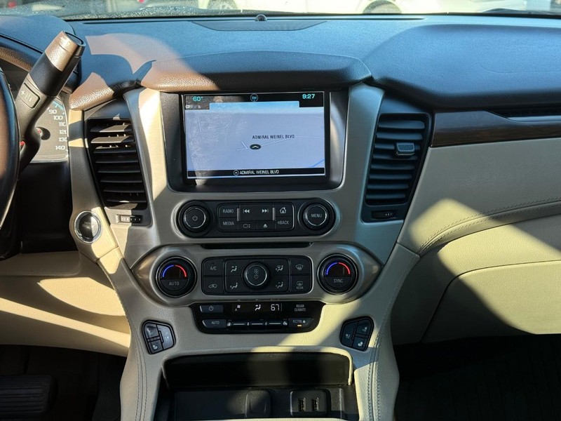 GMC Yukon Vehicle Image 18