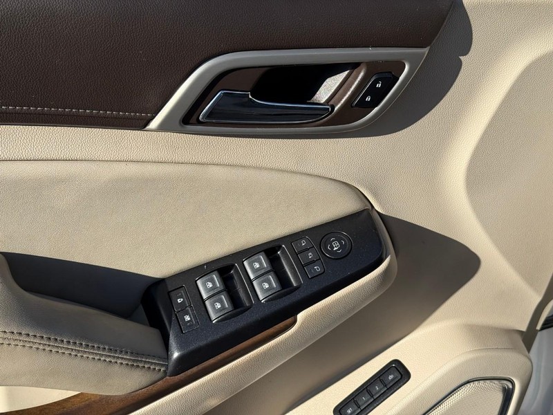 GMC Yukon Vehicle Image 20