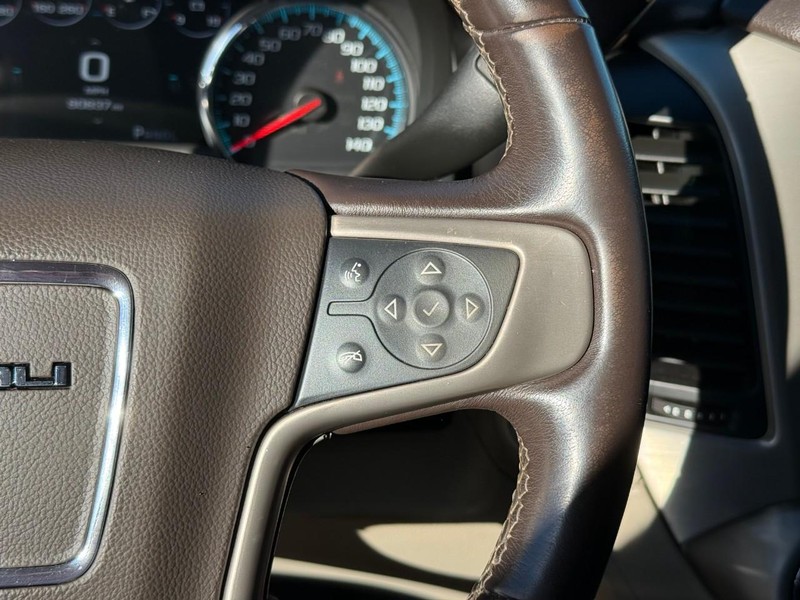 GMC Yukon Vehicle Image 26