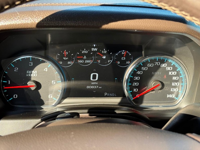 GMC Yukon Vehicle Image 27