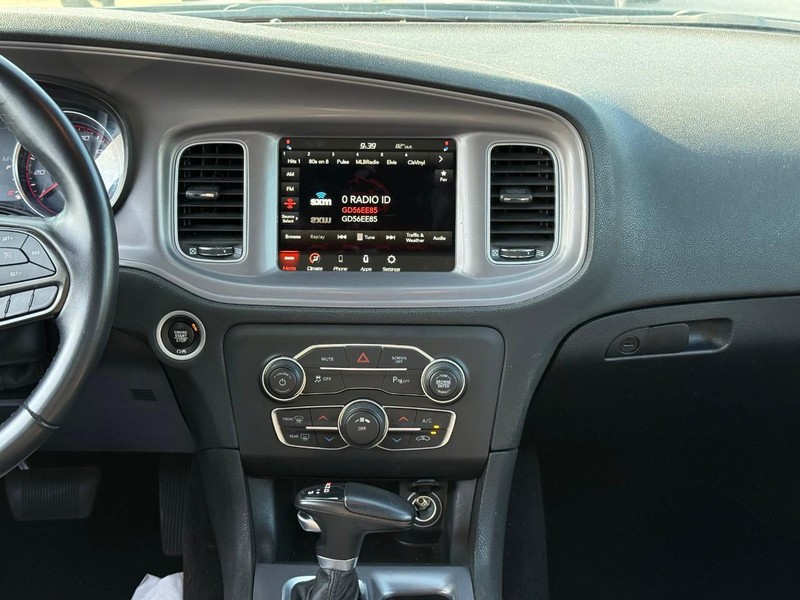 Dodge Charger Vehicle Image 16