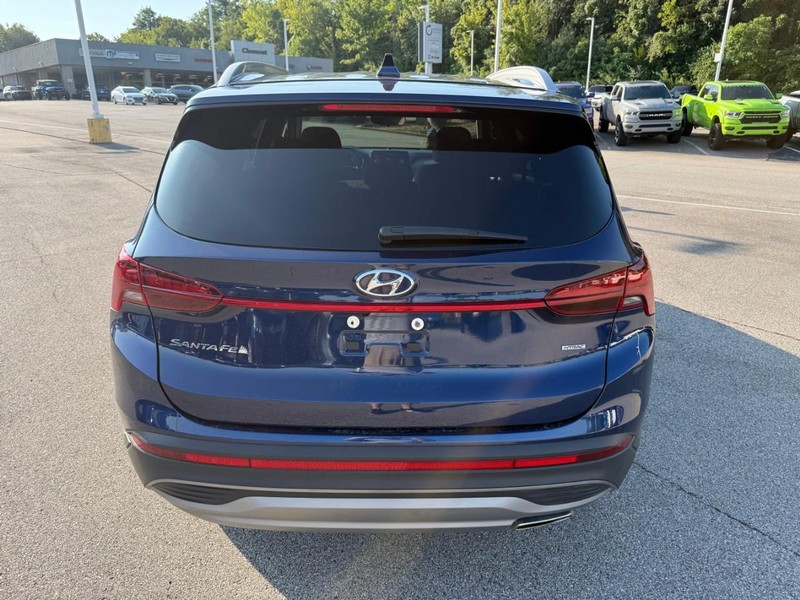 Hyundai Santa Fe Vehicle Image 09