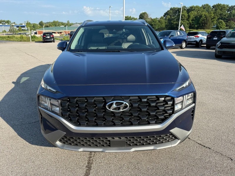 Hyundai Santa Fe Vehicle Image 11