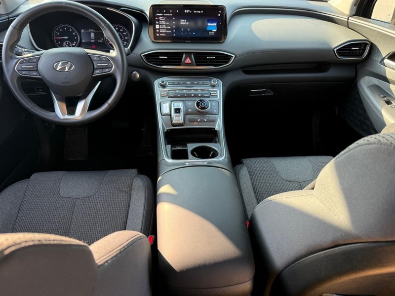 Hyundai Santa Fe Vehicle Image 13