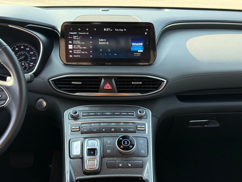 Hyundai Santa Fe Vehicle Image 15