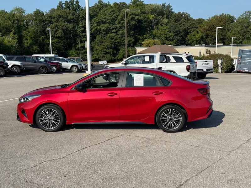 Kia Forte Vehicle Image 03