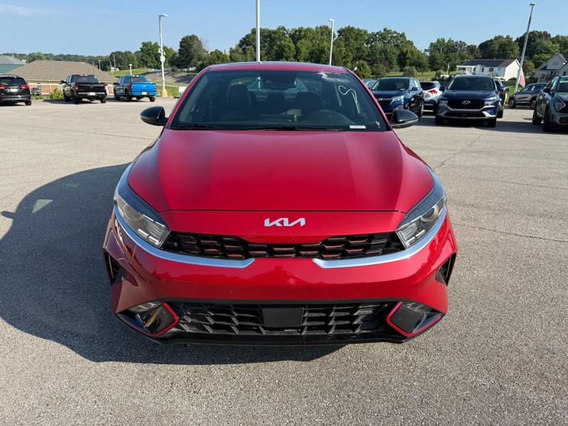 Kia Forte Vehicle Image 13