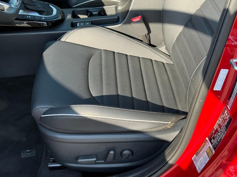 Kia Forte Vehicle Image 21