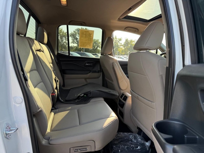 Honda Ridgeline Vehicle Image 14