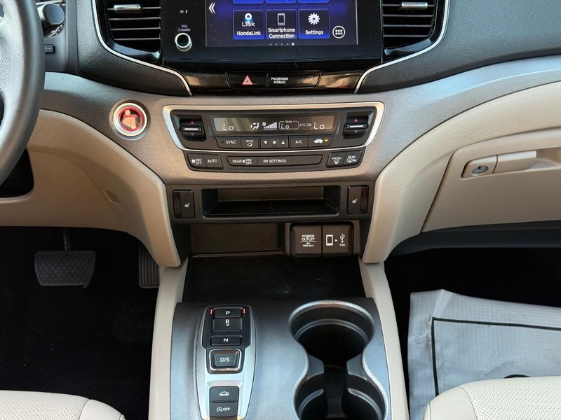 Honda Ridgeline Vehicle Image 18