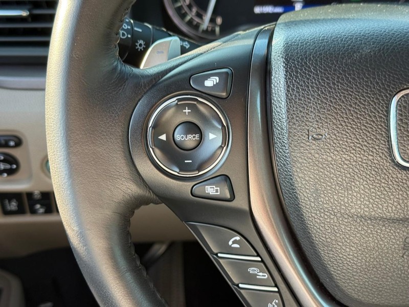 Honda Ridgeline Vehicle Image 24
