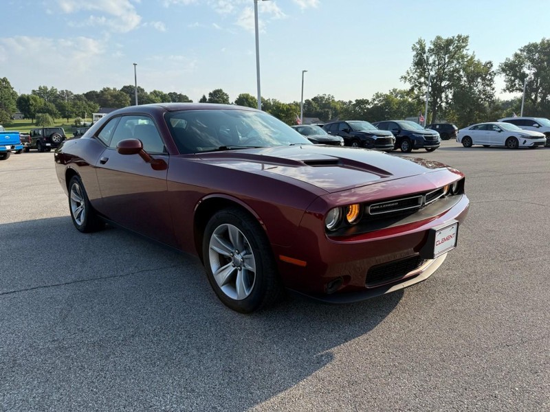Dodge Challenger Vehicle Image 11