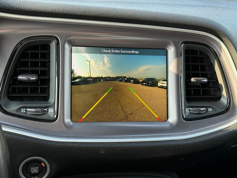 Dodge Challenger Vehicle Image 22