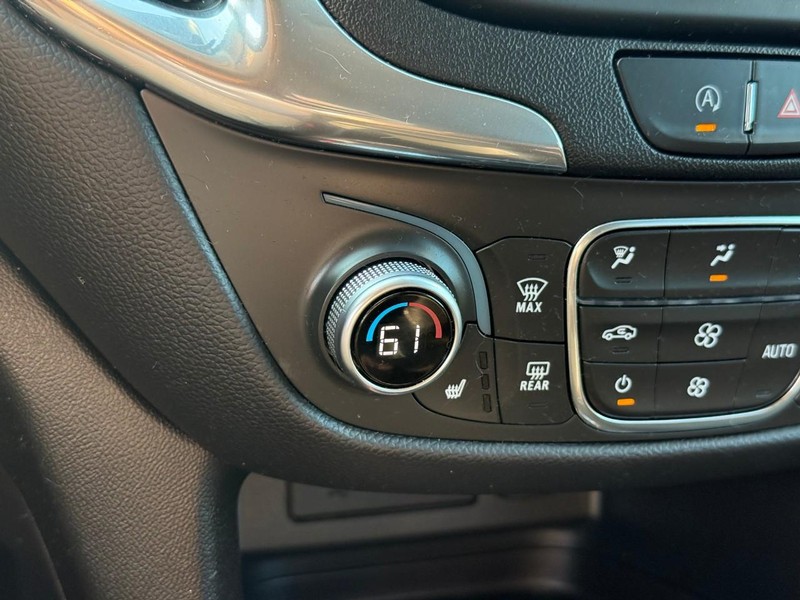Chevrolet Equinox Vehicle Image 28