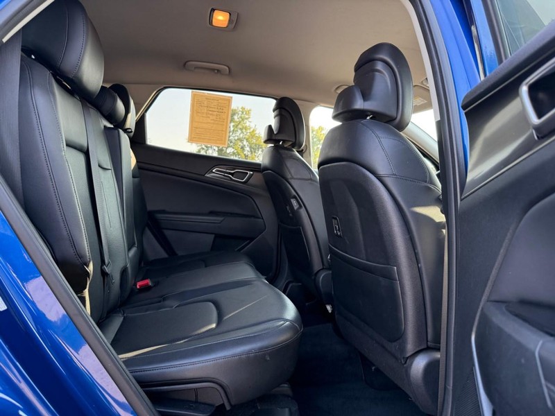 Kia Sportage Vehicle Image 13